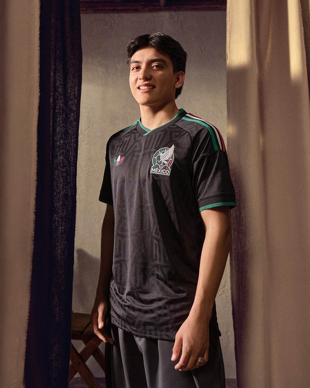 Le 3e maillot du Mexique 2026-2027 avec un motif MX spécial !