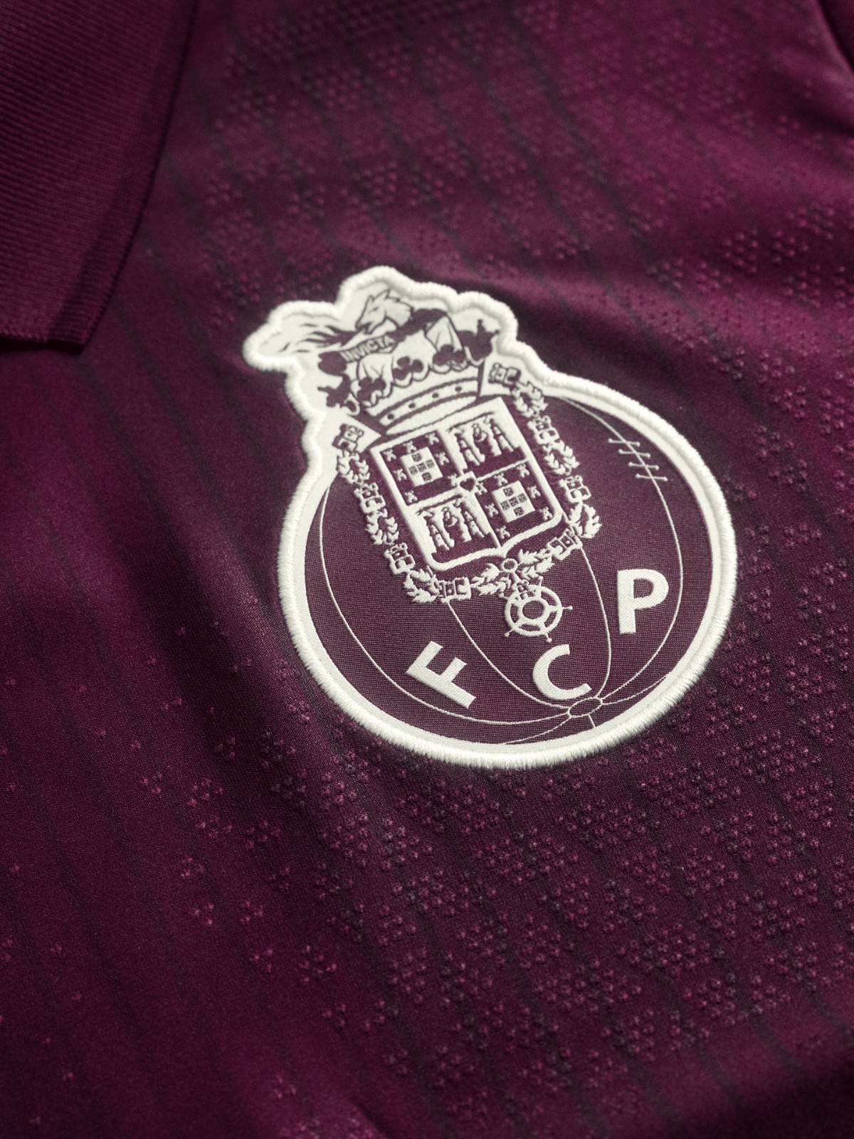 Voici les maillots du FC Porto 2026-2027