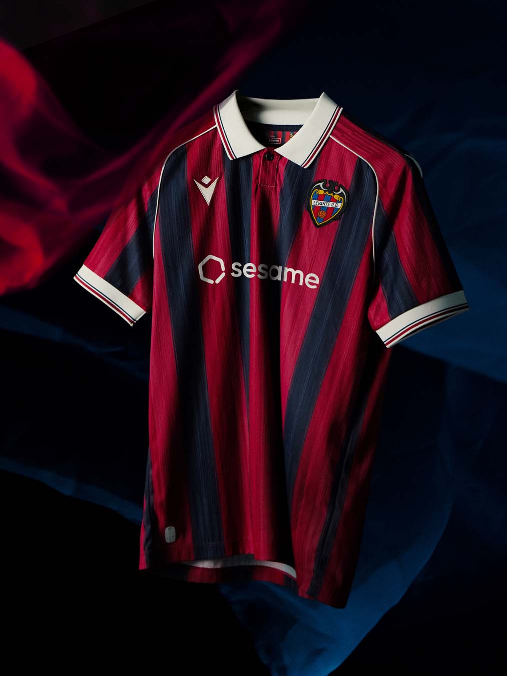 Maillots de Levante 2026-2027 : élégance en bleu et bordeaux