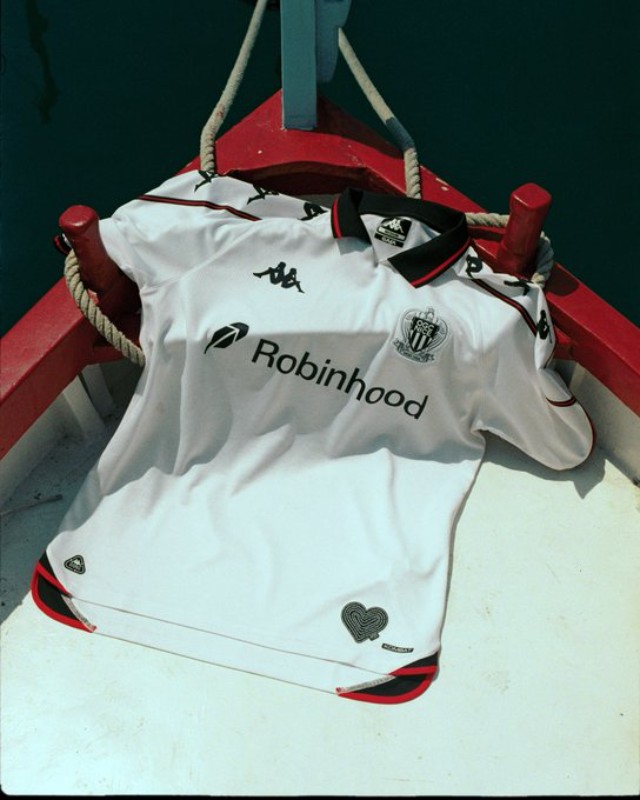 Maillots de l'OGC Nice 2026-2027 au design lifestyle