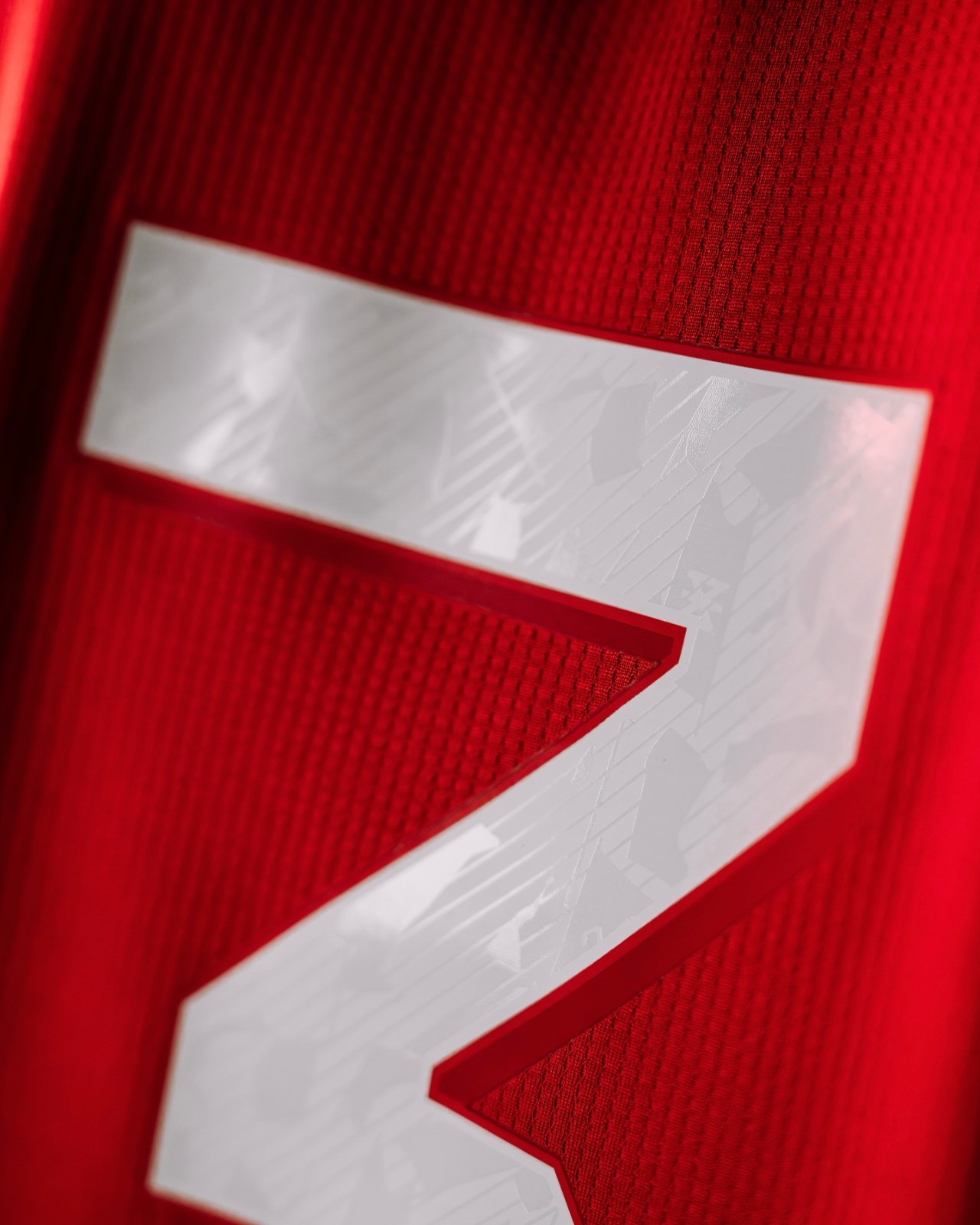 Les maillots du FC Twente 2026-2027 célèbrent le maillot du titre, les supporters en déplacement et Het Diekman