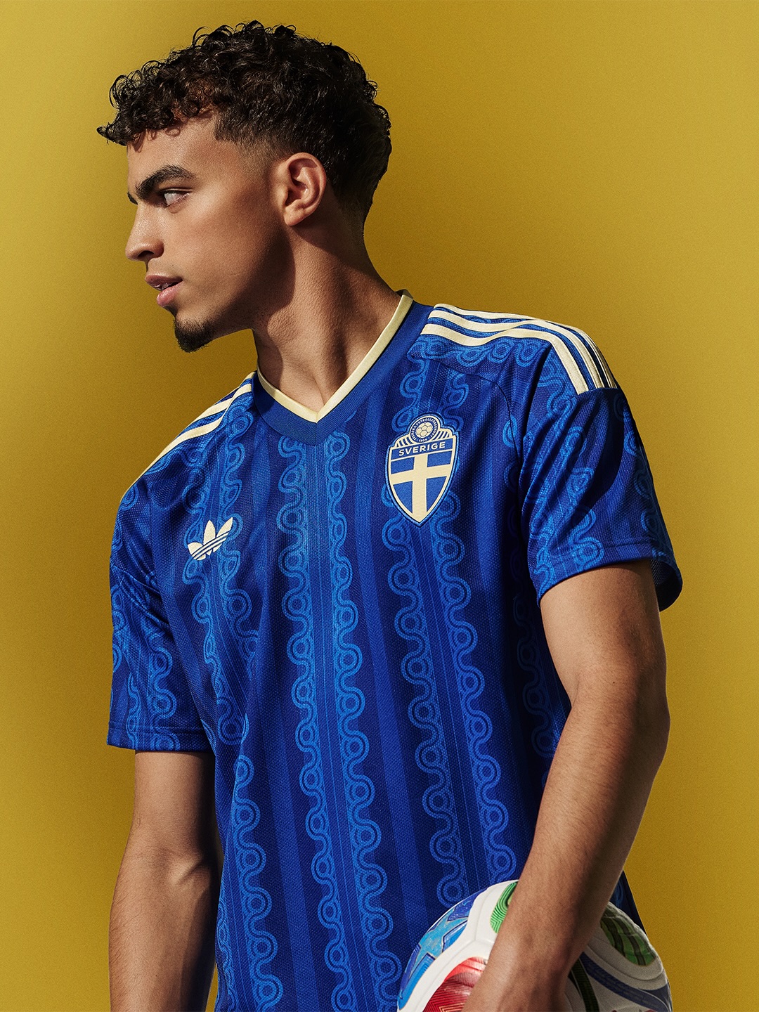 Maillots Suède 2026-2027