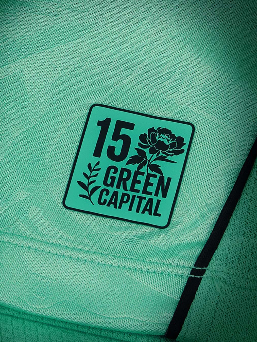 Voici les maillots du Deportivo Alavés 2026-2027 de Macron