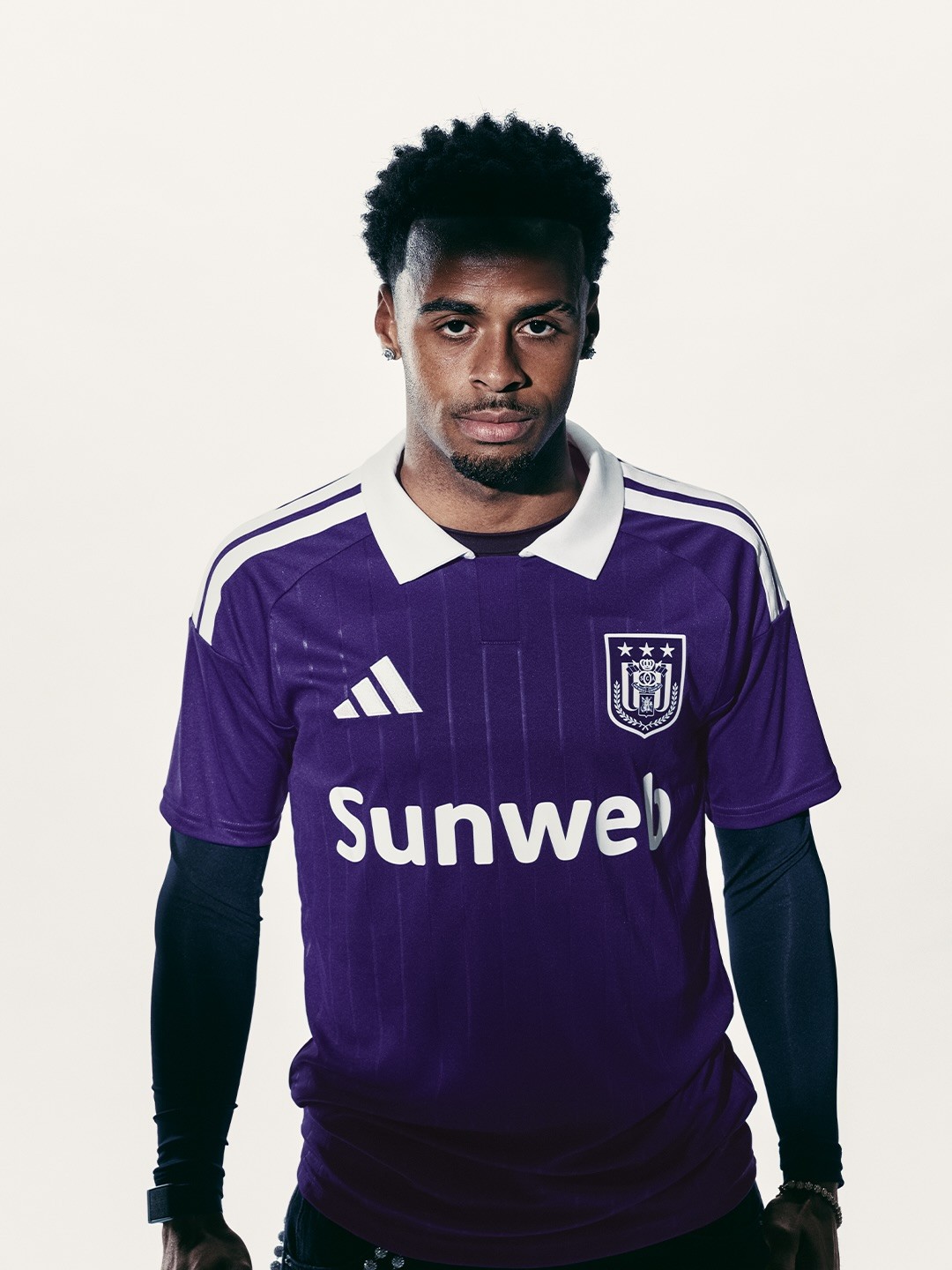 Voici les maillots du RSC Anderlecht 2026-2027 d'adidas