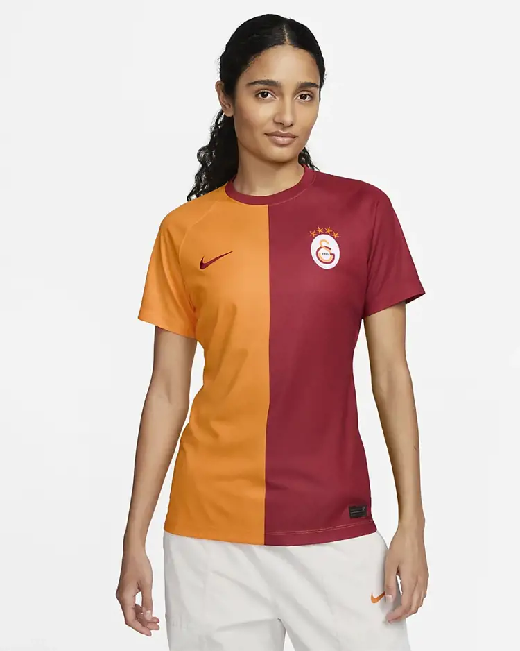 Maillots de football Galatasaray 2023-2024