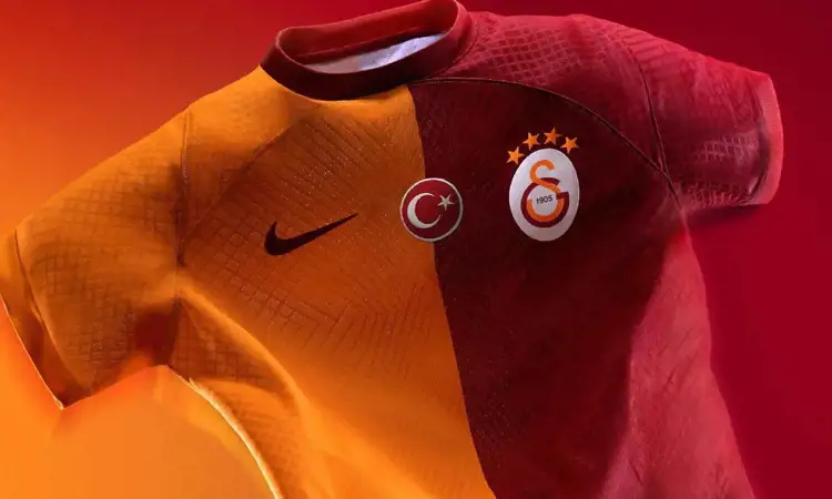 Maillots de football Galatasaray 2023-2024