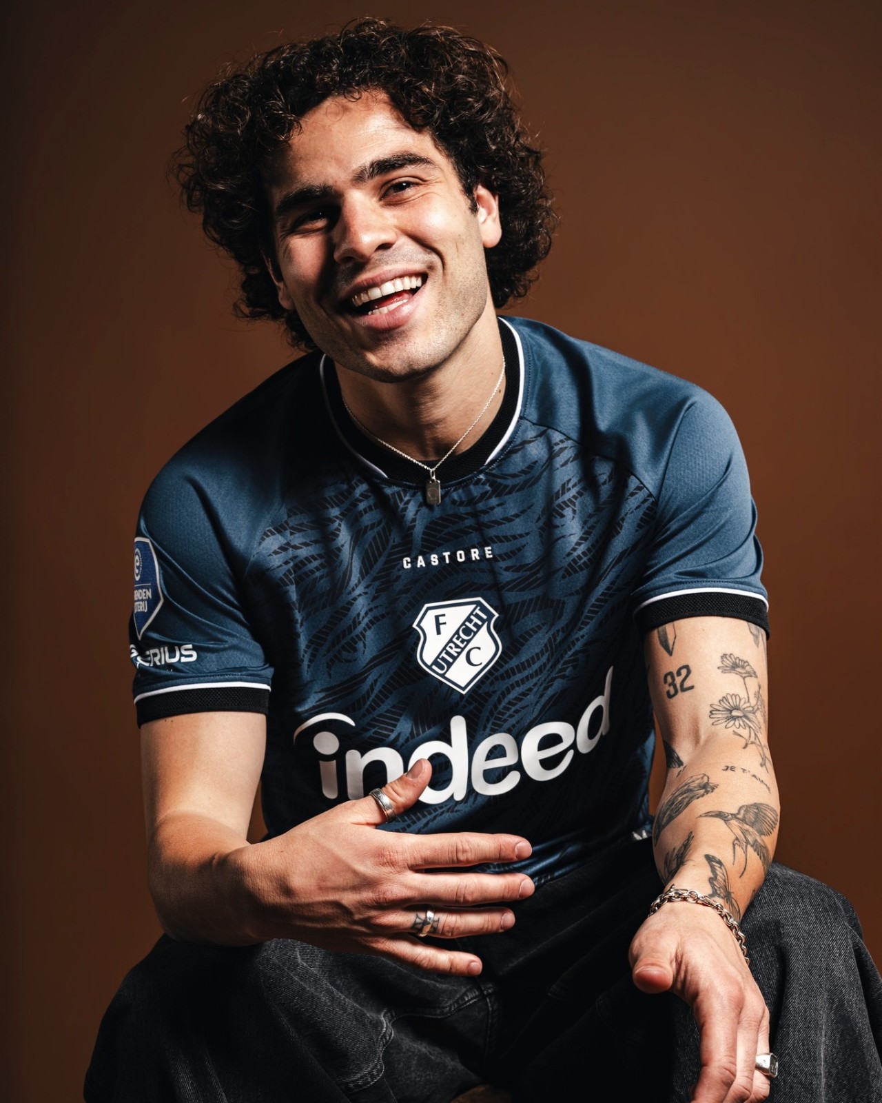 Le maillot extérieur du FC Utrecht 2026-2027 contient un imprimé tigré