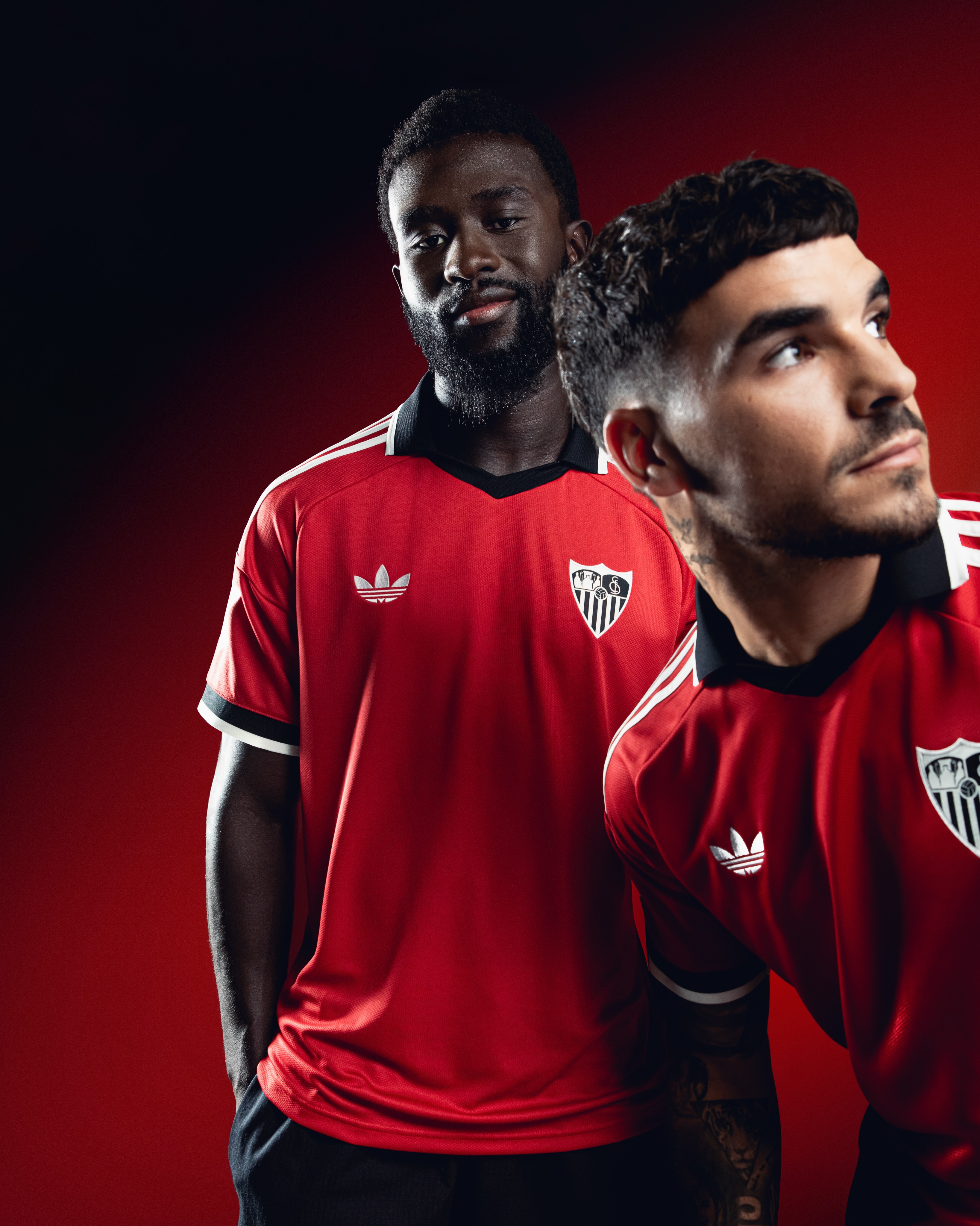 Voici les maillots du Sevilla FC 2026-2027