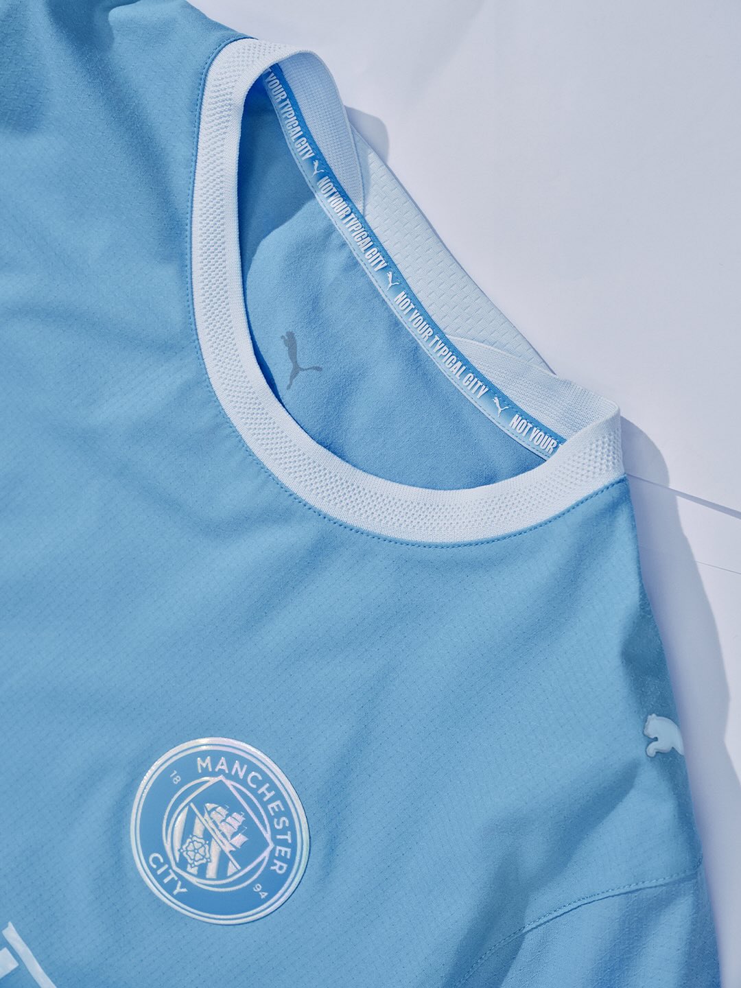 Maillot domicile Manchester City 2026-2027 avec effet dégradé !