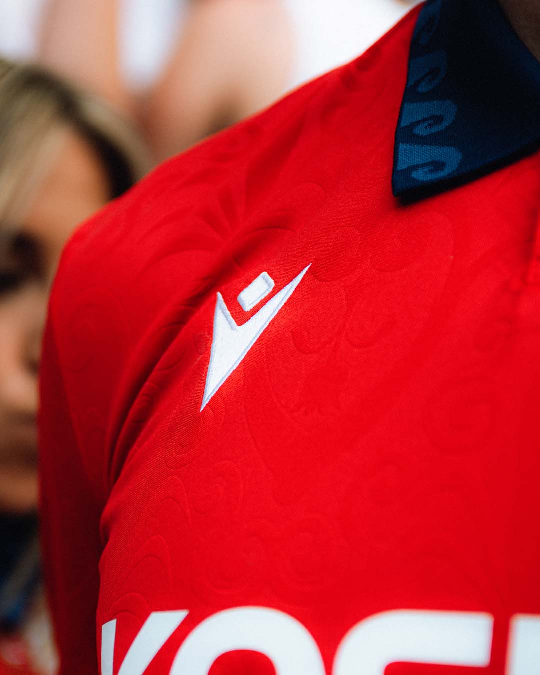 Maillots du CA Osasuna 2026-2027 signes Macron