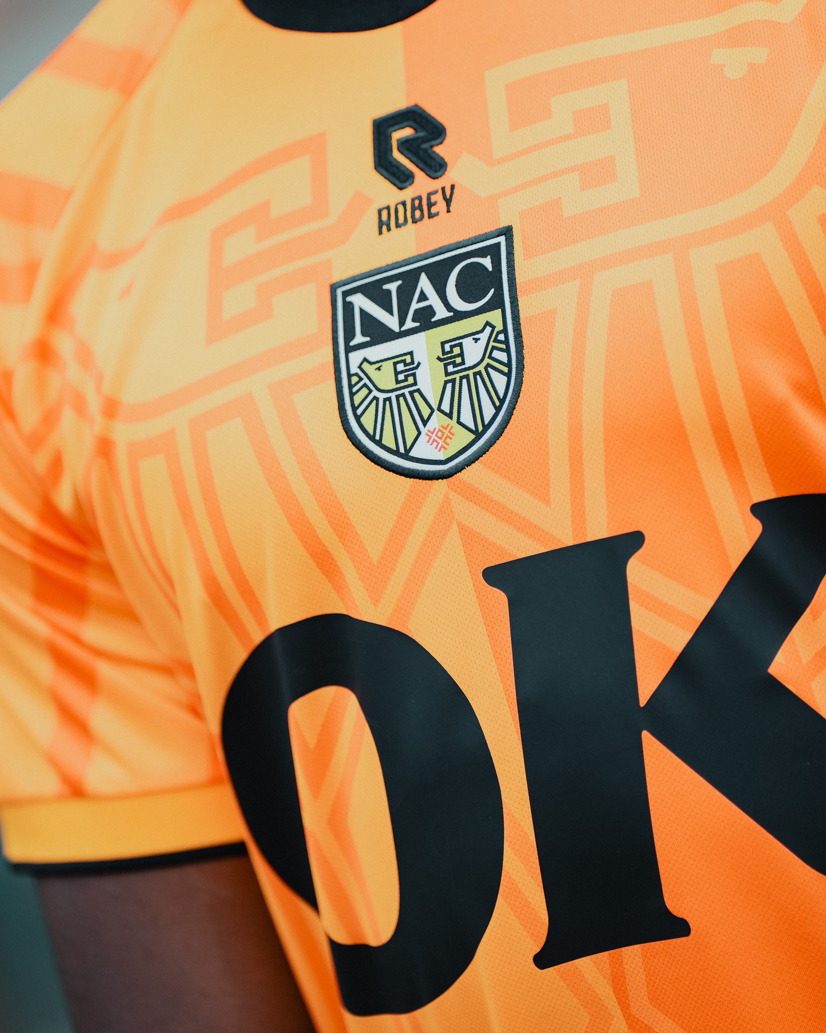 Troisième maillot NAC Breda 2026-2027, hommage à Rat Verlegh