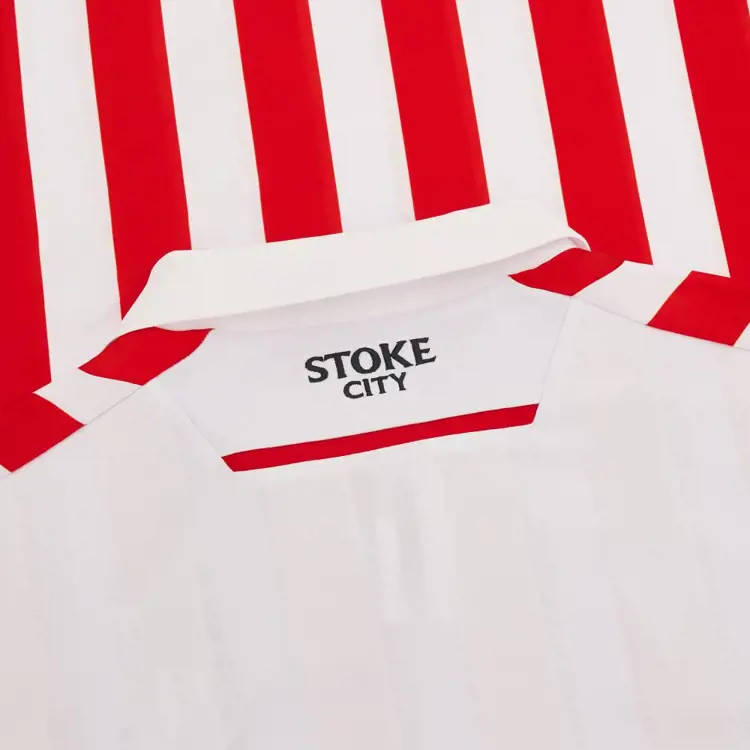 Maillots de football Stoke City 2023-2024