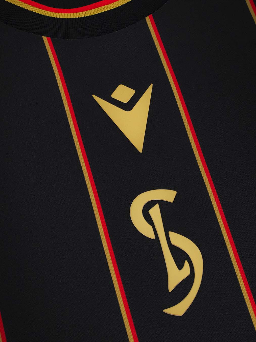 Les maillots du Standard de Liege 2026-2027 ont un look elegant !