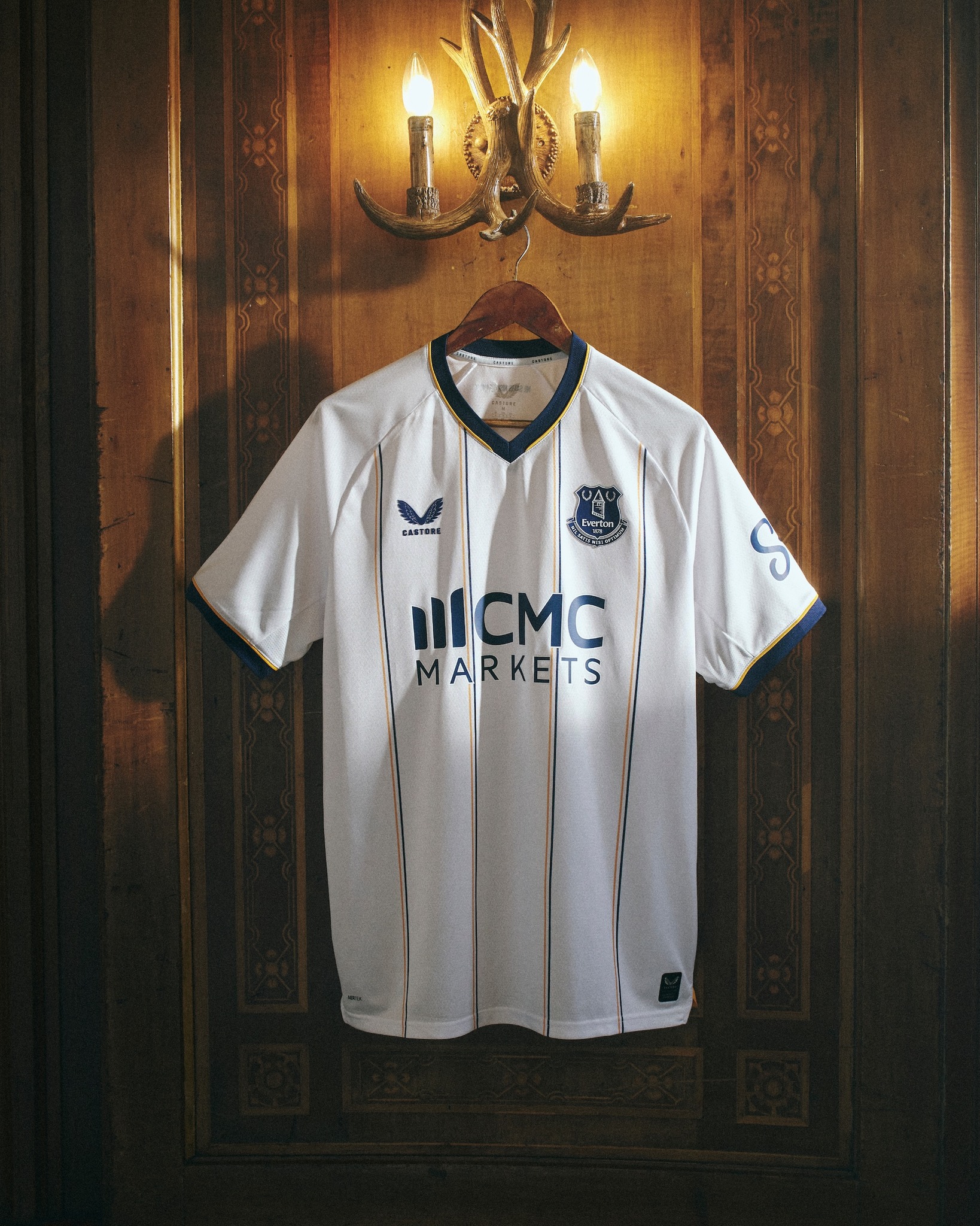 Les maillots d'Everton 2026-2027 ouvrent une nouvelle ère !