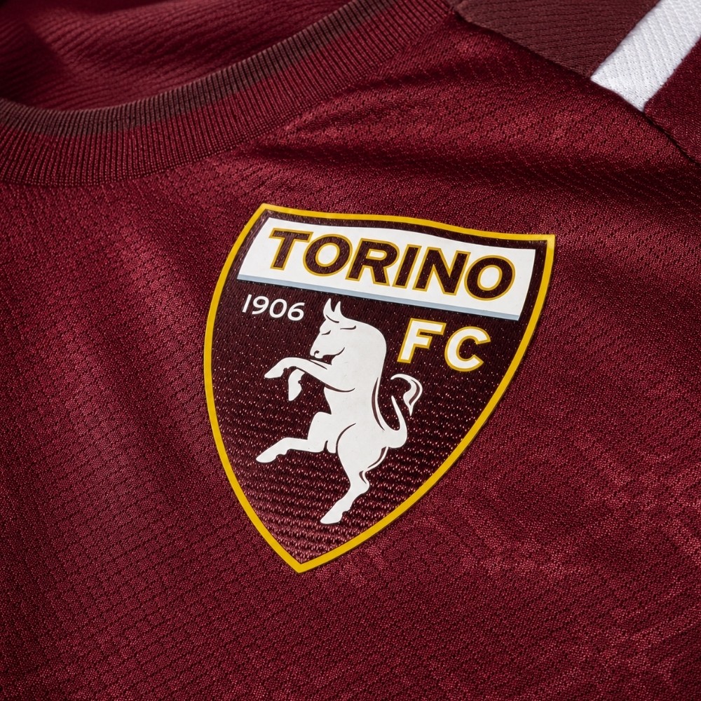 Les maillots du Torino 2026-2027 honorent Superga et l'amitié avec River Plate