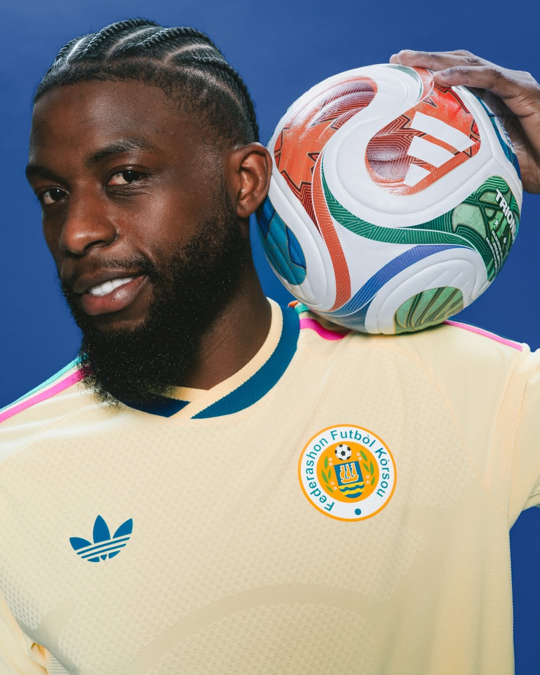 Voici les maillots Curaçao Coupe du Monde 2026, signés adidas !