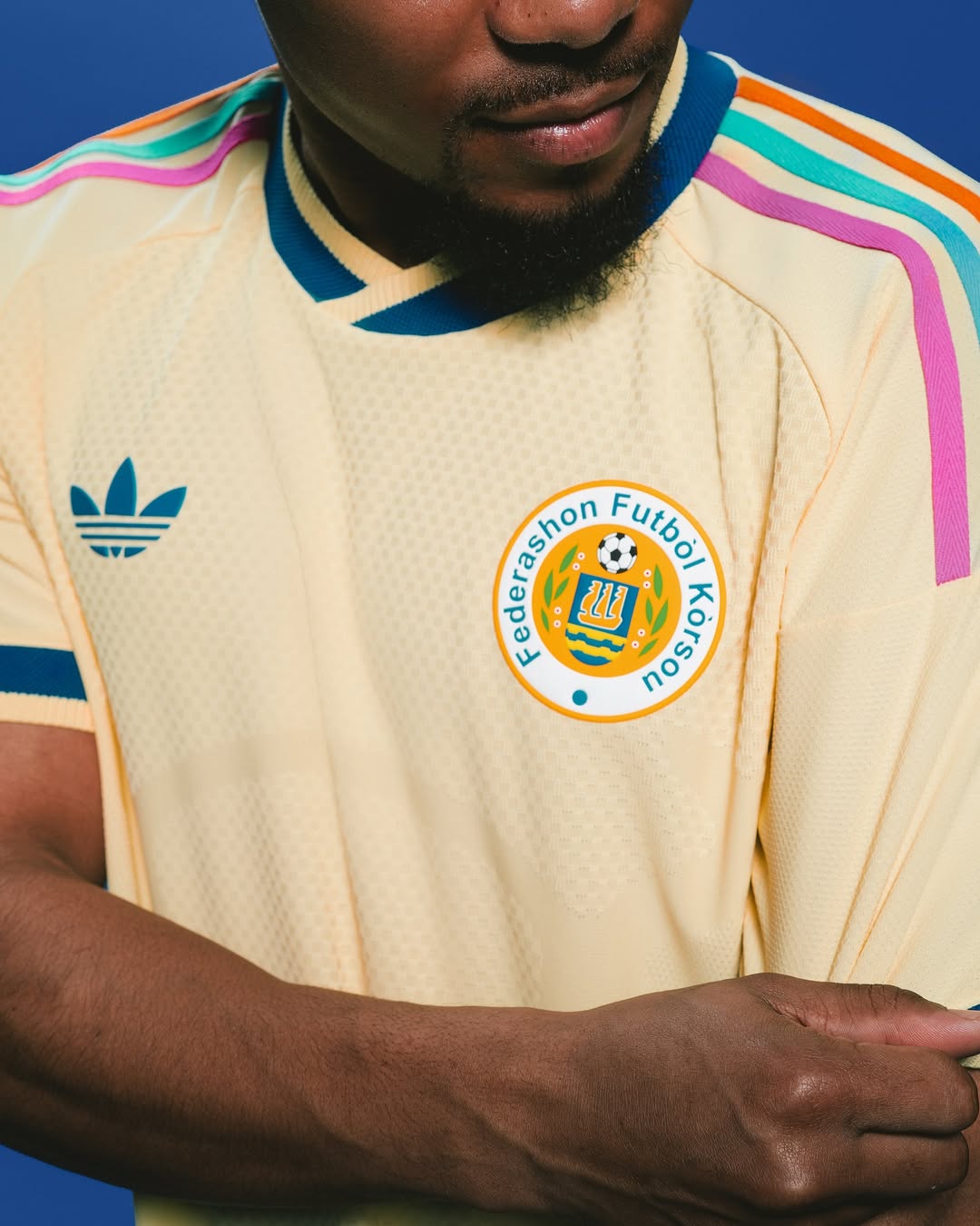 Voici les maillots Curaçao Coupe du Monde 2026, signés adidas !
