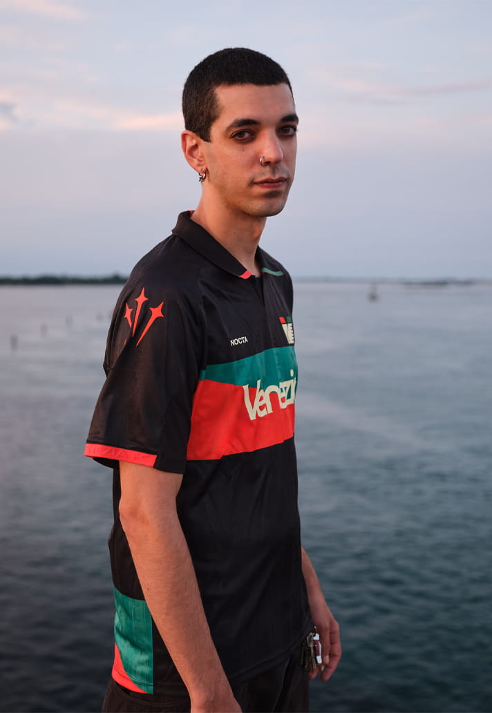 Maillot domicile du Venezia FC 2026-2027 signe NOCTA