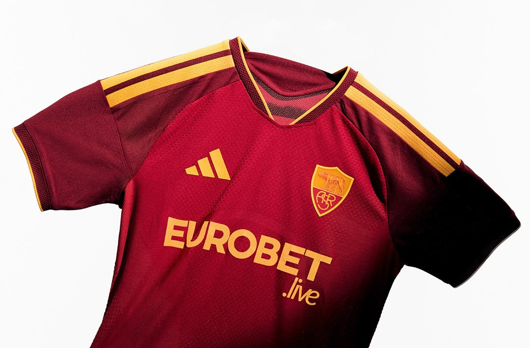 Le maillot domicile de l'AS Roma 2026-2027 respire l'ADN du club