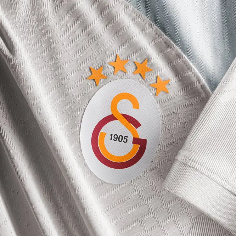 Maillots de football Galatasaray 2023-2024