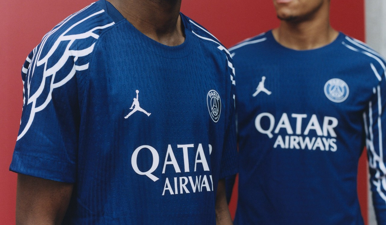 Paris Saint Germain 4E Shirt 2024 2025 R