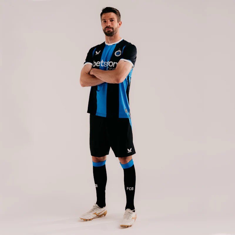 Les maillots du Club Bruges 2026-2027 contiennent deux étoiles