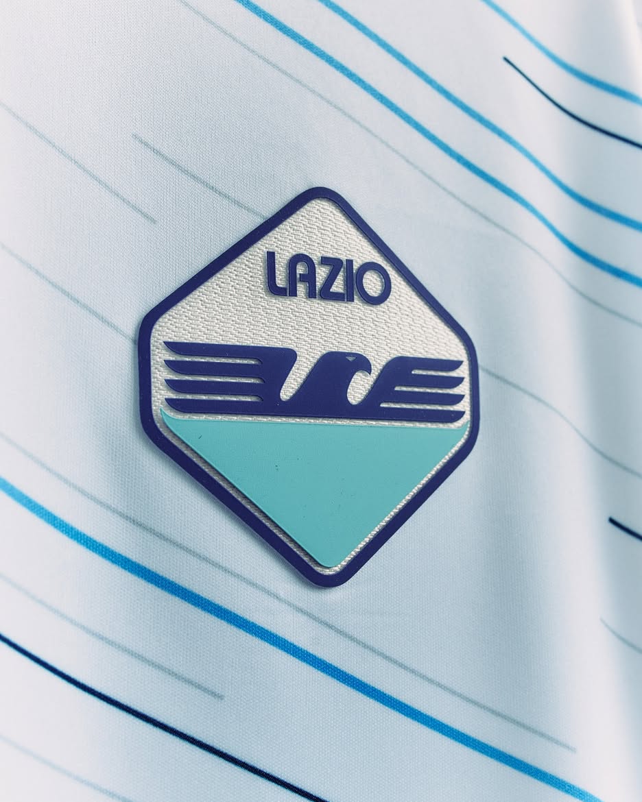 Maillots de la SS Lazio 2026-2027 signes Mizuno