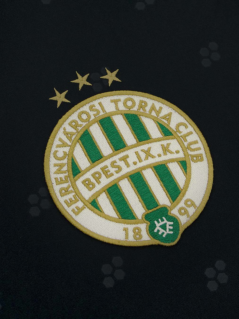 Maillot extérieur du Ferencváros 2026-2027 : hommage au toit du musée