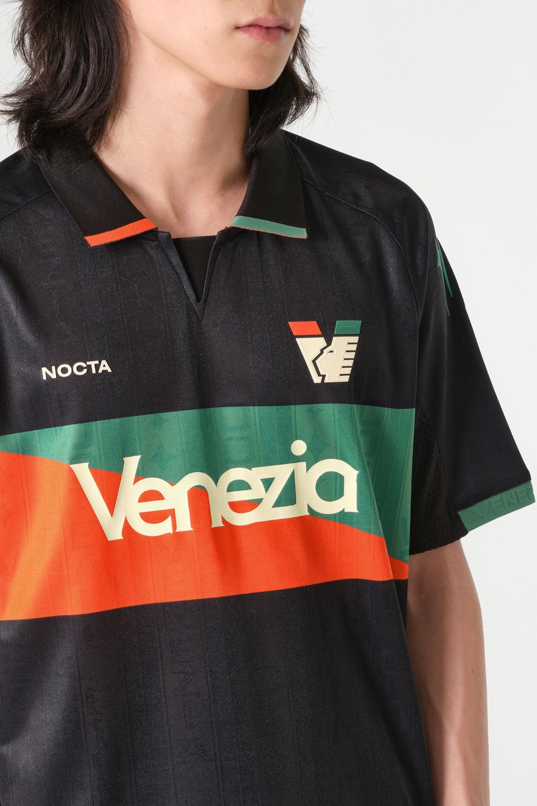 Maillot domicile du Venezia FC 2026-2027 signe NOCTA