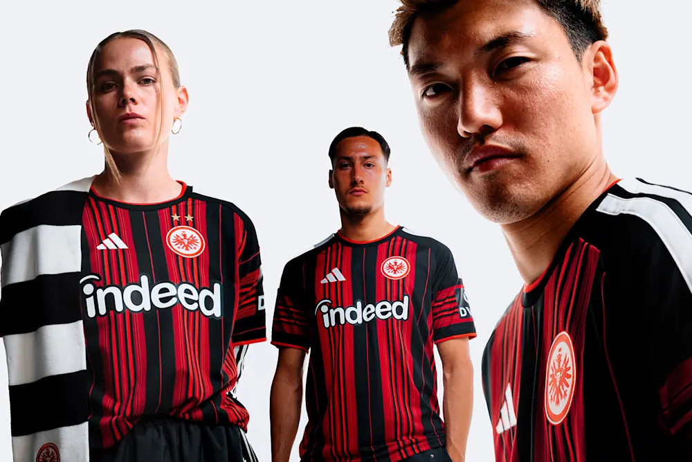 Maillot domicile Eintracht Frankfurt 2026-2027 au twist moderne !