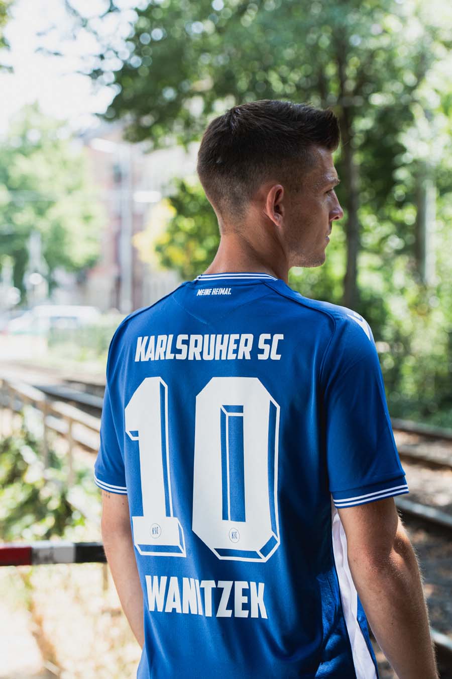 Maillots du Karlsruher SC 2026-2027 signes Macron