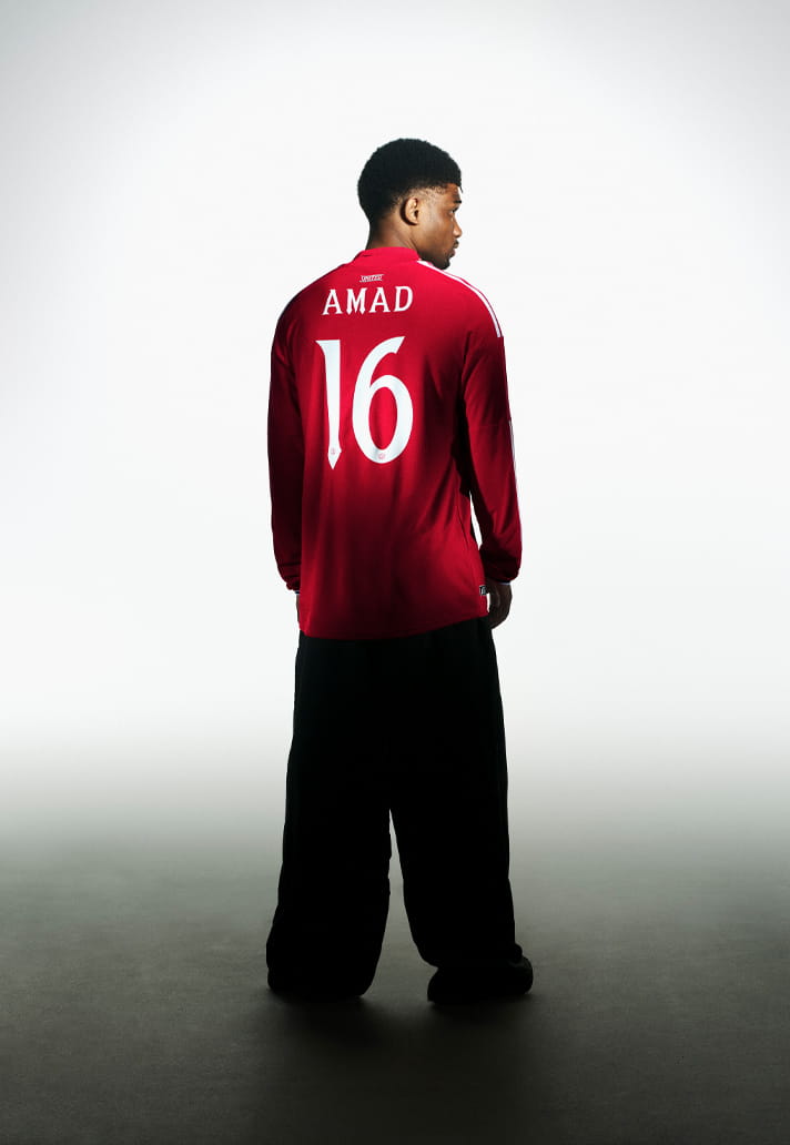 Maillot domicile Manchester United 2026-2027 inspire du maillot de 1977
