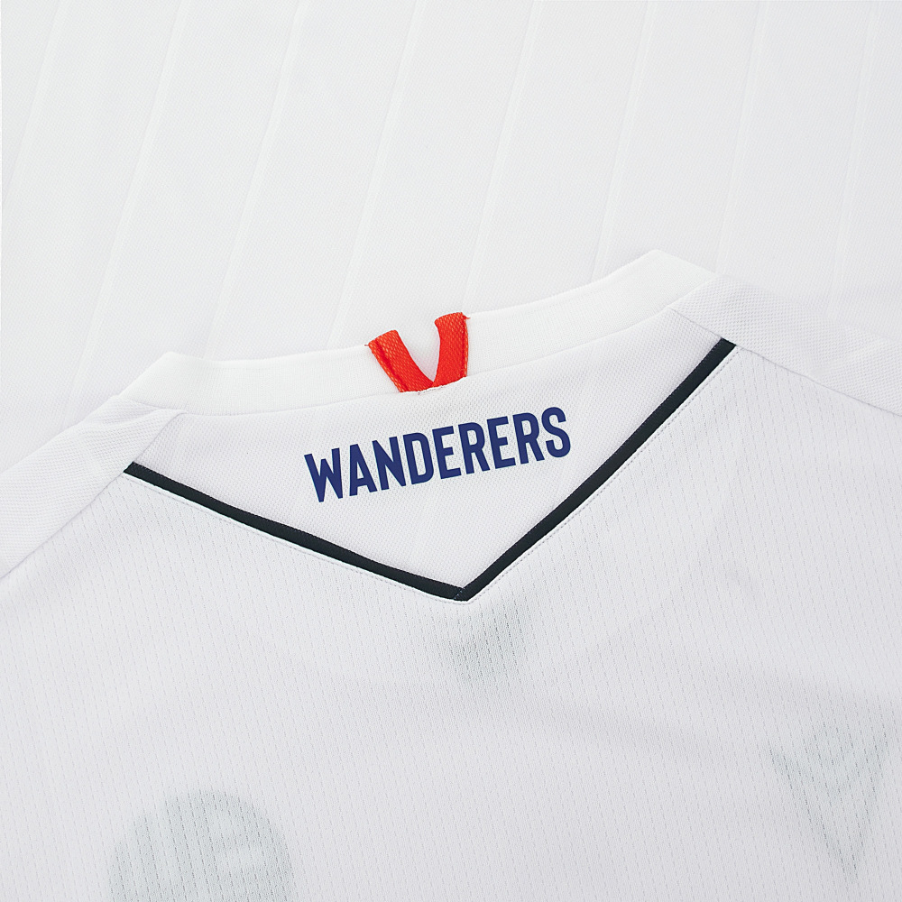 Maillot domicile Bolton Wanderers 2026-2027 inspire du maillot 2006