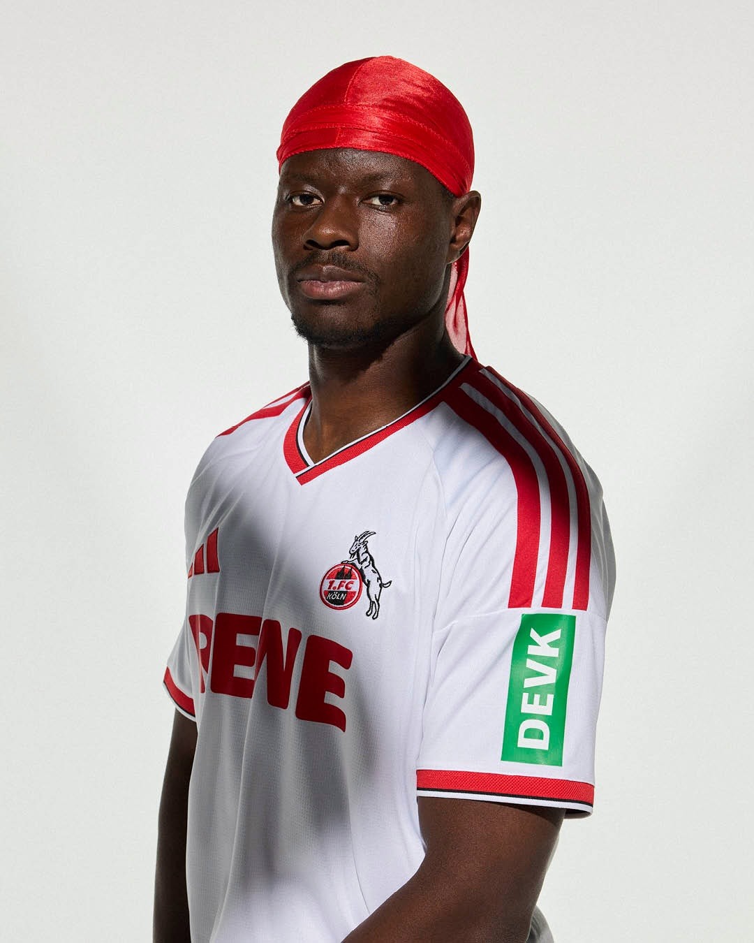Voici les maillots du 1. FC Köln 2026-2027 d'adidas