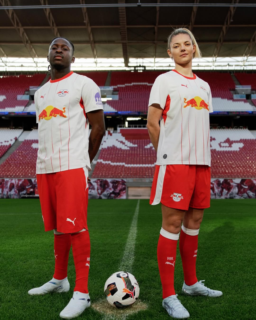 Maillot domicile Red Bull Leipzig 2026-2027 inspiré du stade